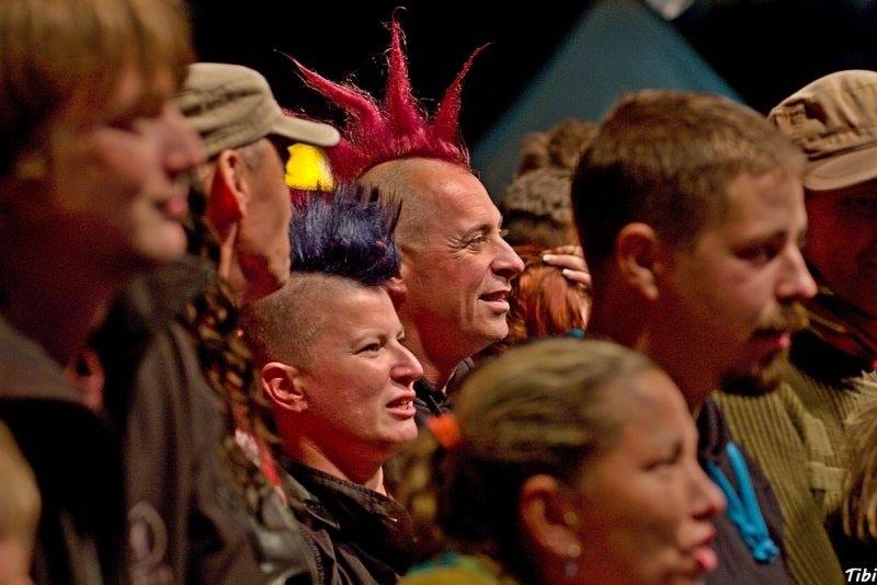 Keltská noc v Harrachově: Na doskočišti skokanského můstku řádili Arakain i Tři sestry