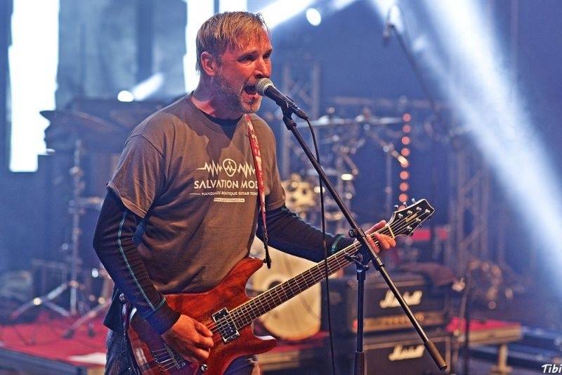 Keltská noc v Harrachově: Na doskočišti skokanského můstku řádili Arakain i Tři sestry