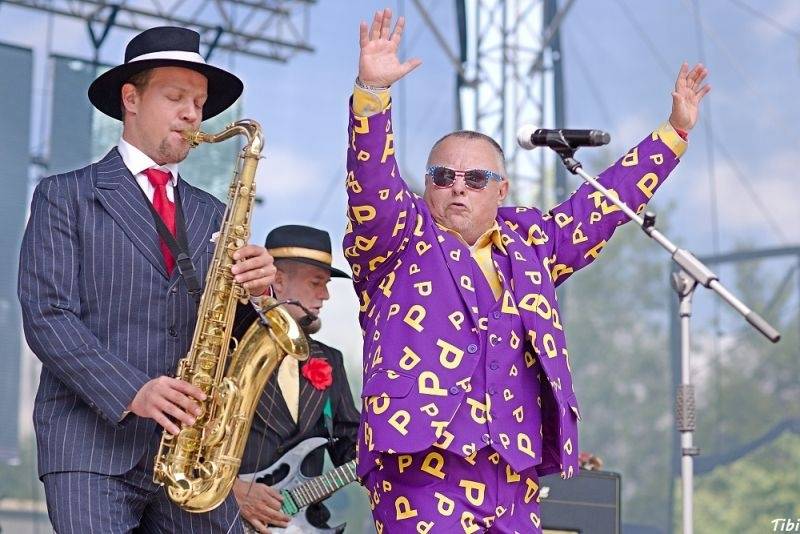 Keltská noc v Harrachově: Na doskočišti skokanského můstku řádili Arakain i Tři sestry