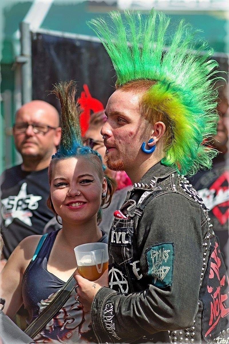 Keltská noc v Harrachově: Na doskočišti skokanského můstku řádili Arakain i Tři sestry