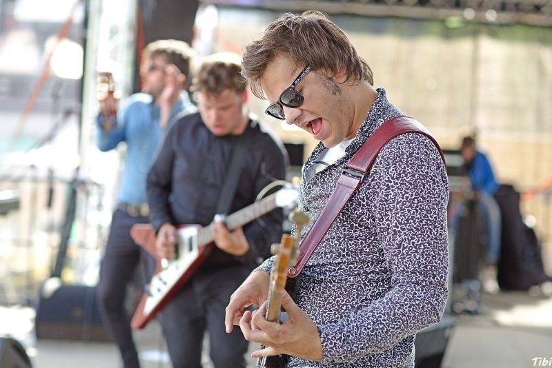 Keltská noc v Harrachově: Na doskočišti skokanského můstku řádili Arakain i Tři sestry