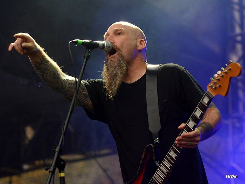 V Josefově běsní metalisté. Brutal Assault začal v blátě a zimě