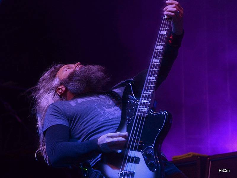 V Josefově běsní metalisté. Brutal Assault začal v blátě a zimě