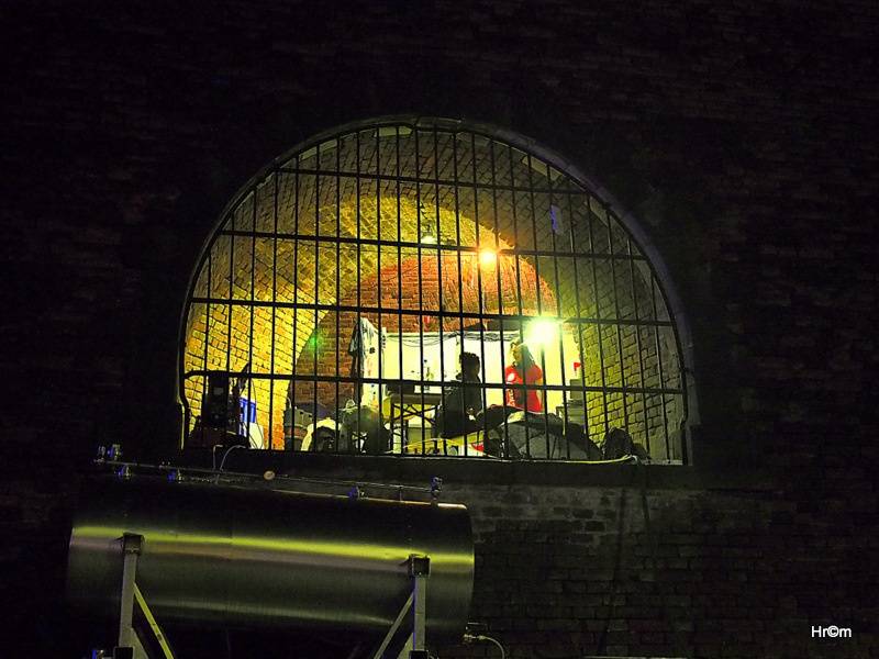 V Josefově běsní metalisté. Brutal Assault začal v blátě a zimě