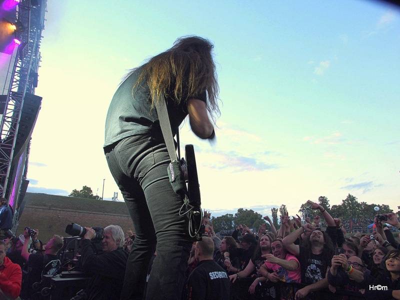 Hvězdou druhého dne Brutal Assault byli Ministry, buráceli i H2O nebo Exodus