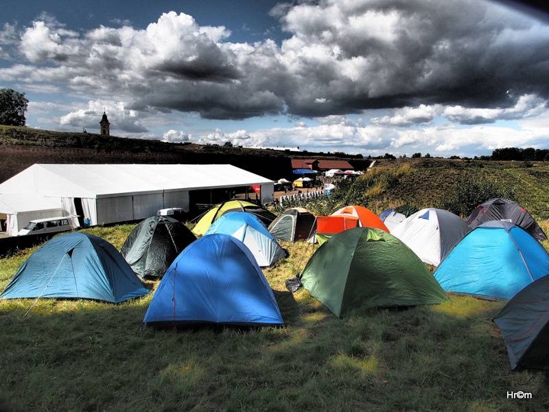 Hvězdou druhého dne Brutal Assault byli Ministry, buráceli i H2O nebo Exodus