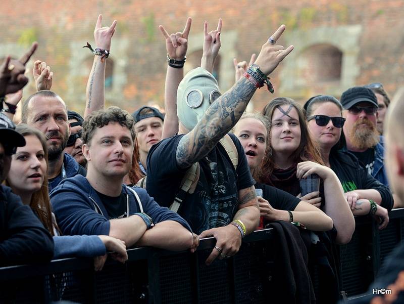 Hvězdou druhého dne Brutal Assault byli Ministry, buráceli i H2O nebo Exodus