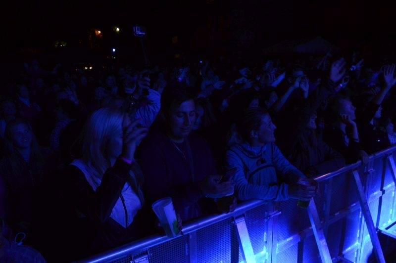 Léto lásky si podmanilo Šiklův mlýn. Fanoušky bavili Ewa Farna, Chinaski, Slza i Jelen