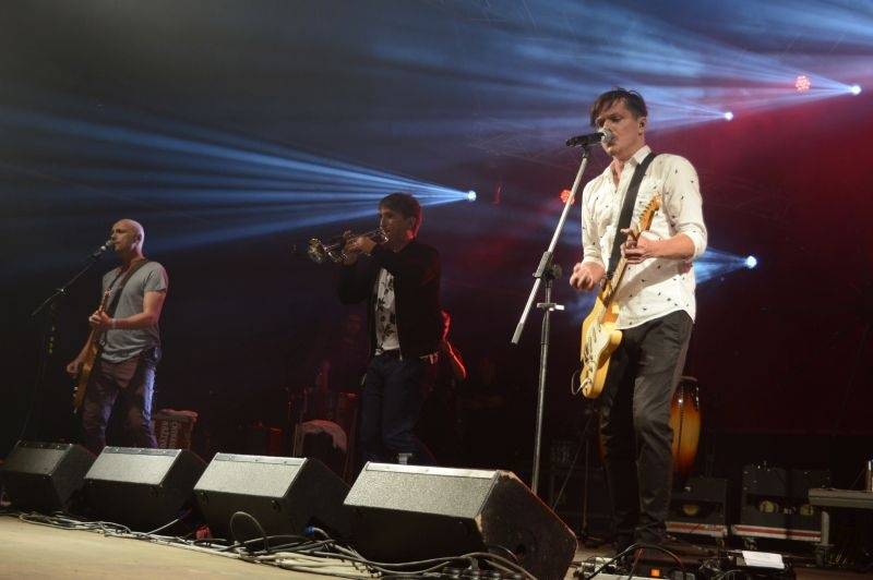 Léto lásky si podmanilo Šiklův mlýn. Fanoušky bavili Ewa Farna, Chinaski, Slza i Jelen