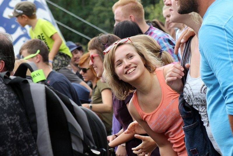 Hrady CZ se přesunuly na Moravu. Kabát, UDG i Rybičky 48 buráceli pod hradem Veveří