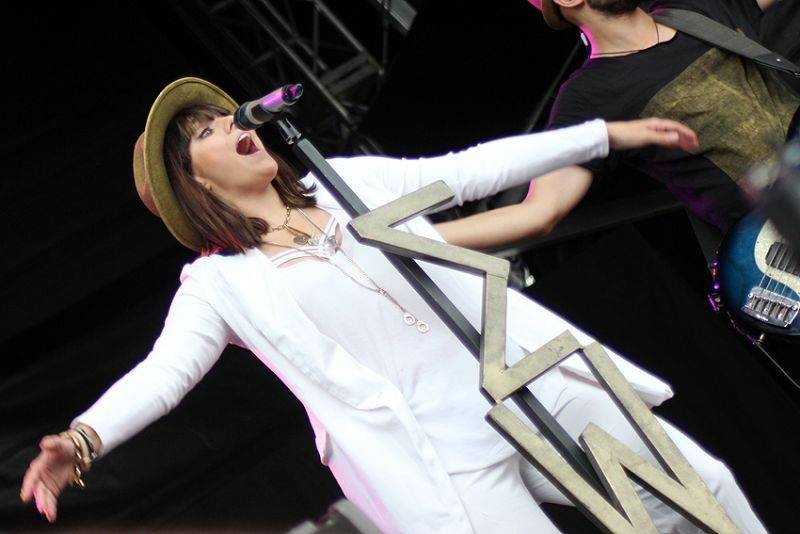 Hrady CZ se přesunuly na Moravu. Kabát, UDG i Rybičky 48 buráceli pod hradem Veveří