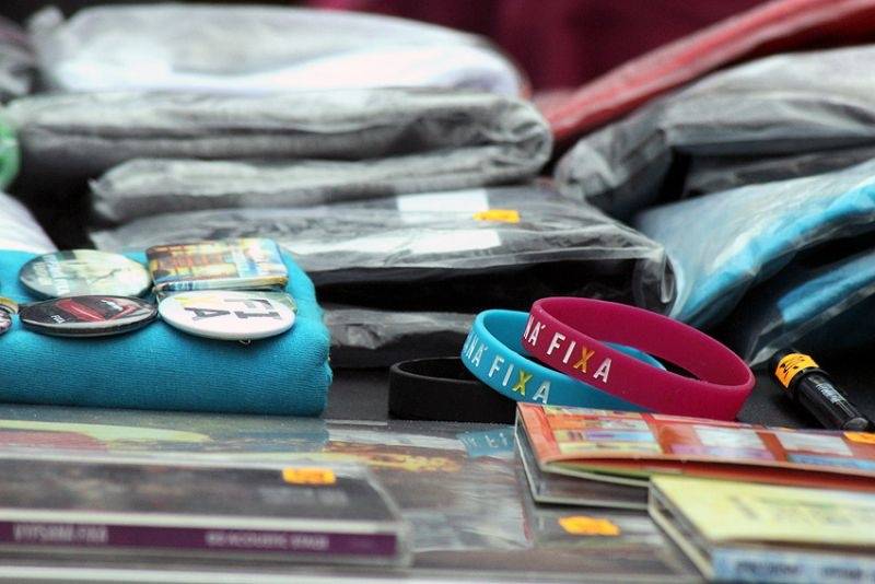 Hrady CZ se přesunuly na Moravu. Kabát, UDG i Rybičky 48 buráceli pod hradem Veveří