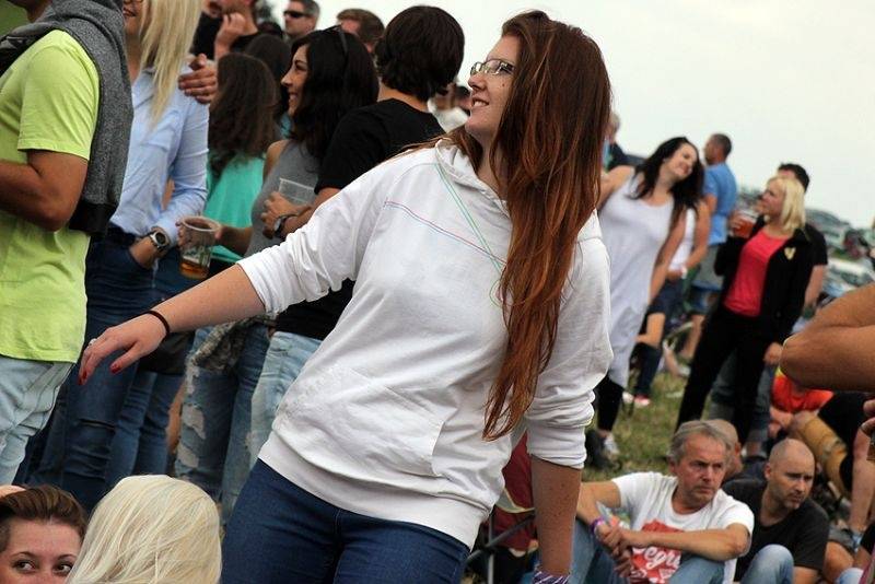 Hrady CZ se přesunuly na Moravu. Kabát, UDG i Rybičky 48 buráceli pod hradem Veveří