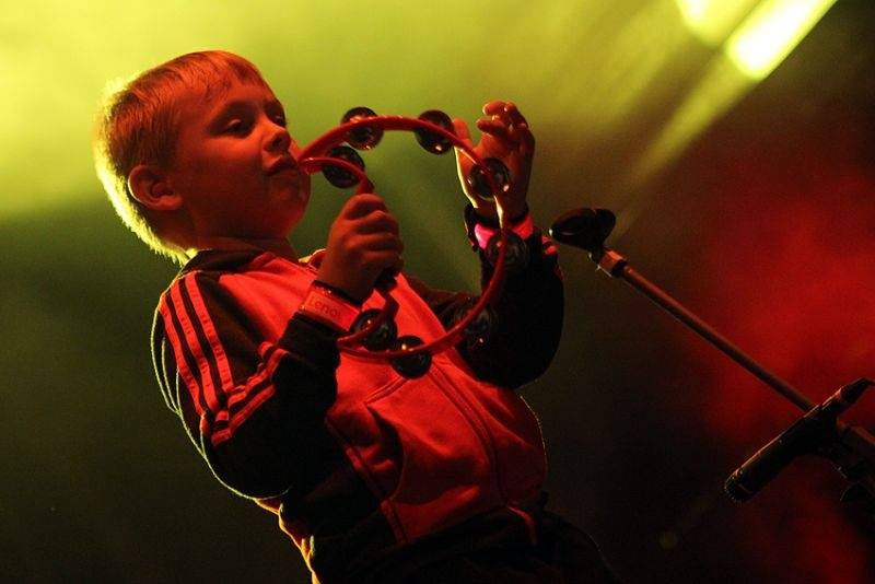 Hrady CZ se přesunuly na Moravu. Kabát, UDG i Rybičky 48 buráceli pod hradem Veveří