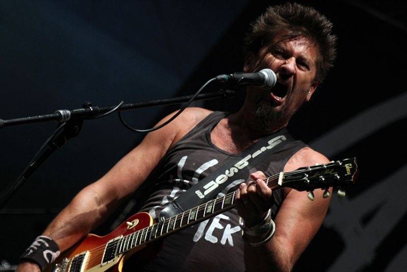 Hrady CZ se přesunuly na Moravu. Kabát, UDG i Rybičky 48 buráceli pod hradem Veveří