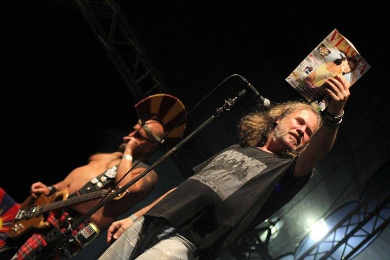 Hrady CZ se přesunuly na Moravu. Kabát, UDG i Rybičky 48 buráceli pod hradem Veveří