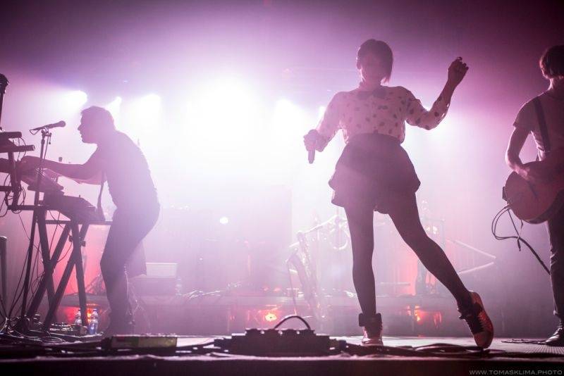 Swing Me Prague: Caravan Palace, Mydy Rabycad i Voila! electroswingovou jízdou rozhýbali Pragovku