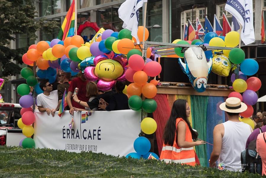 Duhový průvod Prahou zakončil 6. ročník LGBT festivalu Prague Pride 