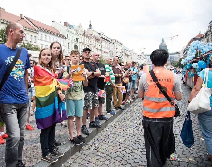 Duhový průvod Prahou zakončil 6. ročník LGBT festivalu Prague Pride 