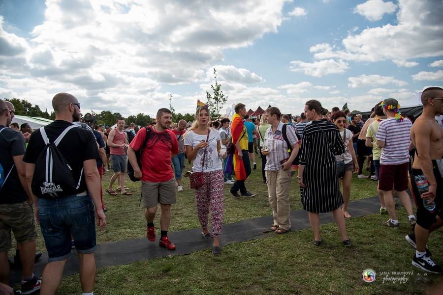 Duhový průvod Prahou zakončil 6. ročník LGBT festivalu Prague Pride 