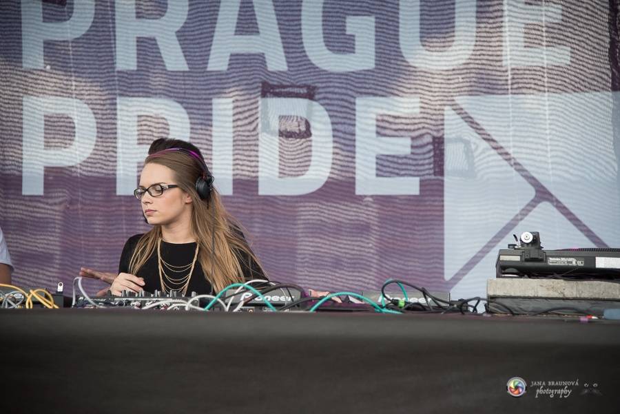 Duhový průvod Prahou zakončil 6. ročník LGBT festivalu Prague Pride 