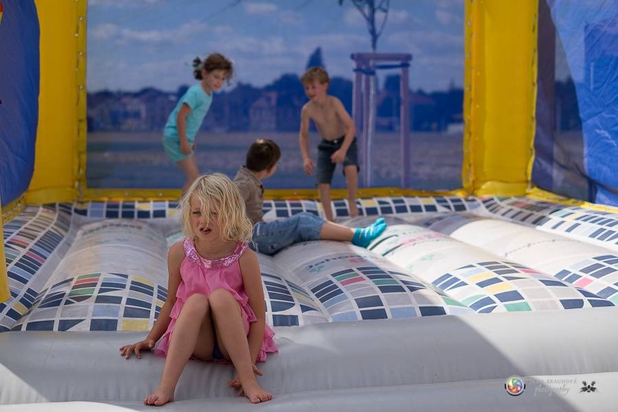 Duhový průvod Prahou zakončil 6. ročník LGBT festivalu Prague Pride 