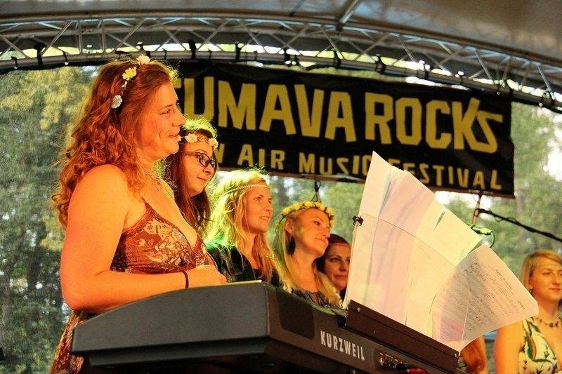 Festival v nejkrásnějším parku: Na Šumava Rocks se předvedli Alice, Barbora Poláková i Hentai Corporation