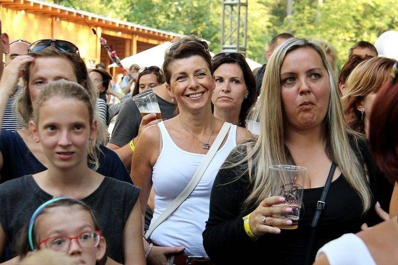 Festival v nejkrásnějším parku: Na Šumava Rocks se předvedli Alice, Barbora Poláková i Hentai Corporation