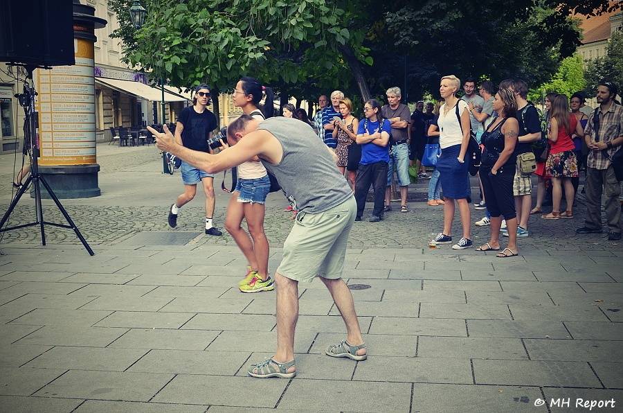 Plzeň rozezněla Živá ulice. Na úvod hráli Donnie Darko i Znouzectnost