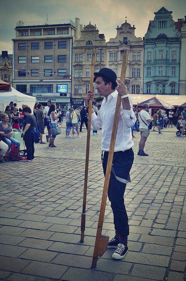 Plzeň rozezněla Živá ulice. Na úvod hráli Donnie Darko i Znouzectnost