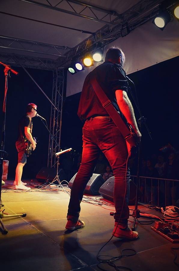 Plzeň rozezněla Živá ulice. Na úvod hráli Donnie Darko i Znouzectnost