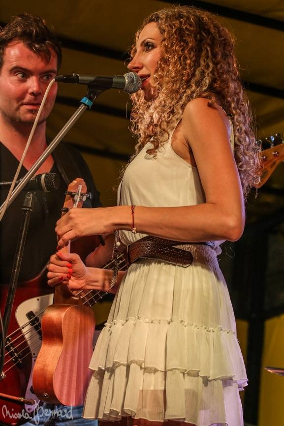 Olga Lounová navštívila rodný sever. Přivezla očekávané, ale i experimenty v podobě metalu