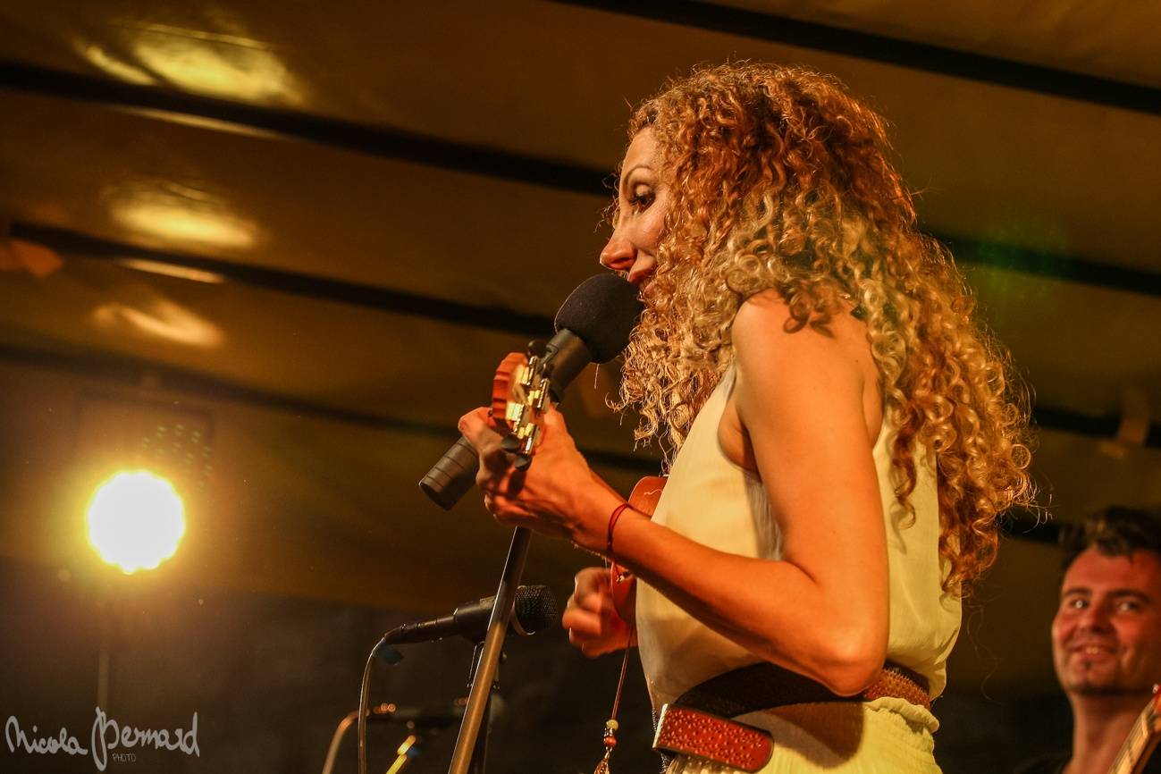 Olga Lounová navštívila rodný sever. Přivezla očekávané, ale i experimenty v podobě metalu