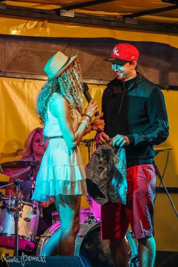 Olga Lounová navštívila rodný sever. Přivezla očekávané, ale i experimenty v podobě metalu