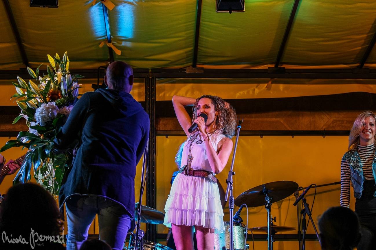 Olga Lounová navštívila rodný sever. Přivezla očekávané, ale i experimenty v podobě metalu