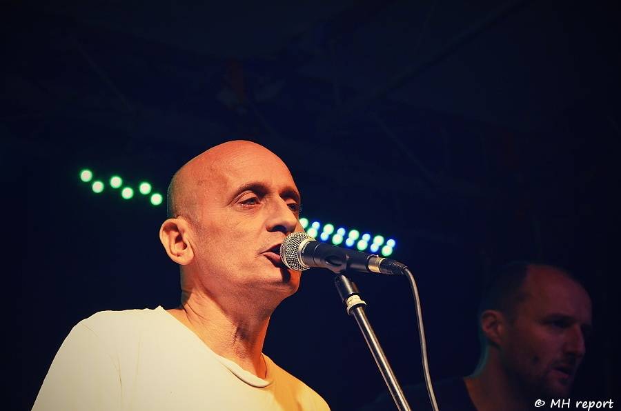 Živá ulice se táhne celou Plzní. Pro děti hráli Mixle v piksle, zářili i Tony Ducháček a Garage