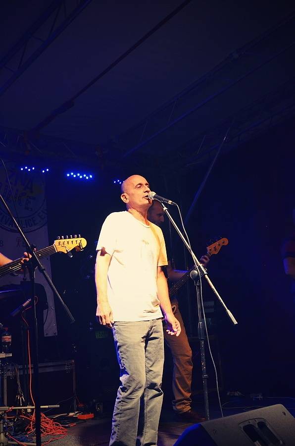 Živá ulice se táhne celou Plzní. Pro děti hráli Mixle v piksle, zářili i Tony Ducháček a Garage