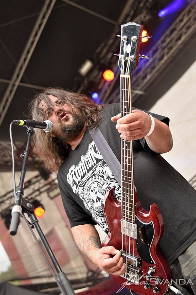 Magmafest v Jihlavě: Rockové žně zajistili Rybičky 48, zakázanÝovoce, Arakain i Škwor