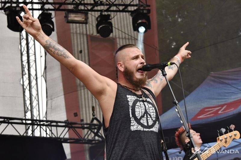 Magmafest v Jihlavě: Rockové žně zajistili Rybičky 48, zakázanÝovoce, Arakain i Škwor