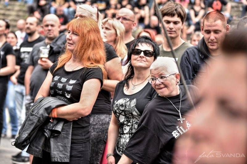 Magmafest v Jihlavě: Rockové žně zajistili Rybičky 48, zakázanÝovoce, Arakain i Škwor
