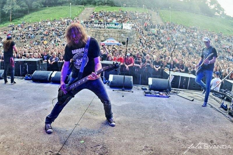 Magmafest v Jihlavě: Rockové žně zajistili Rybičky 48, zakázanÝovoce, Arakain i Škwor