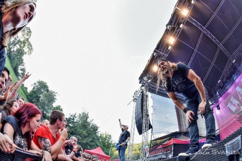 Magmafest v Jihlavě: Rockové žně zajistili Rybičky 48, zakázanÝovoce, Arakain i Škwor