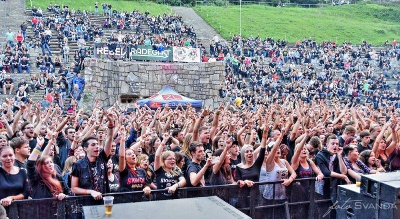 Magmafest v Jihlavě: Rockové žně zajistili Rybičky 48, zakázanÝovoce, Arakain i Škwor