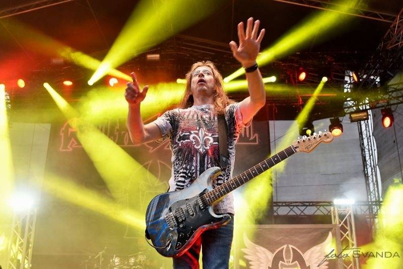 Magmafest v Jihlavě: Rockové žně zajistili Rybičky 48, zakázanÝovoce, Arakain i Škwor