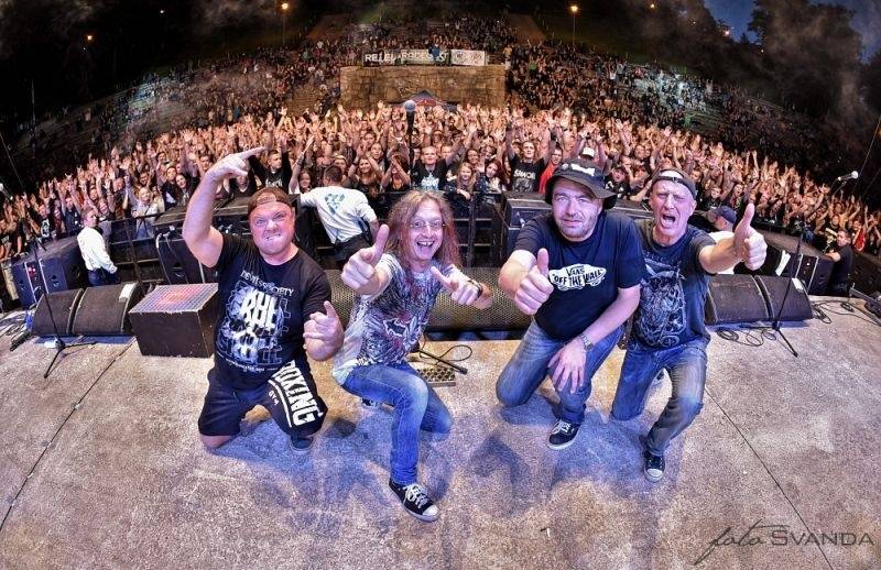 Magmafest v Jihlavě: Rockové žně zajistili Rybičky 48, zakázanÝovoce, Arakain i Škwor