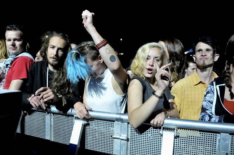 Začal festival Trutnoff, na úvod vystoupil Jake Bugg i kastráti