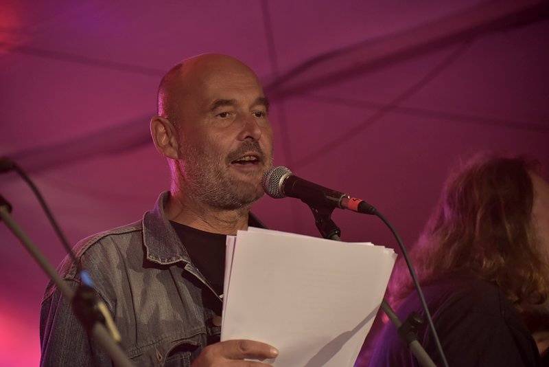 Začal festival Trutnoff, na úvod vystoupil Jake Bugg i kastráti