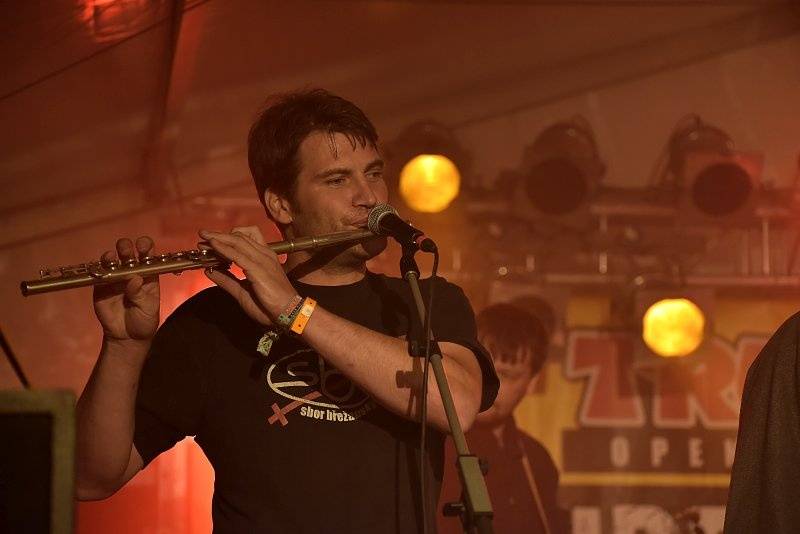 Začal festival Trutnoff, na úvod vystoupil Jake Bugg i kastráti