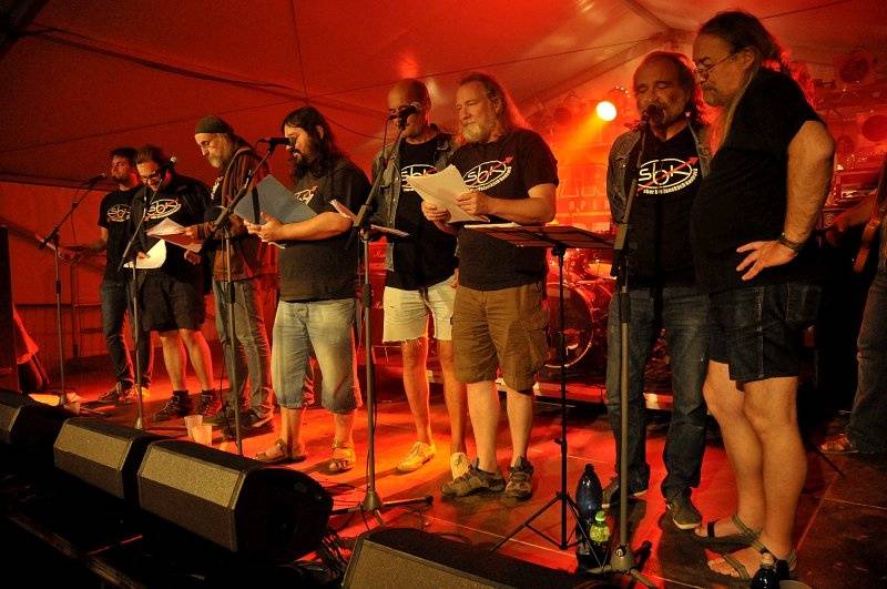 Začal festival Trutnoff, na úvod vystoupil Jake Bugg i kastráti