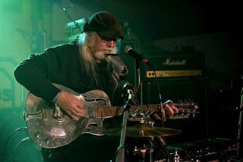 Začal festival Trutnoff, na úvod vystoupil Jake Bugg i kastráti